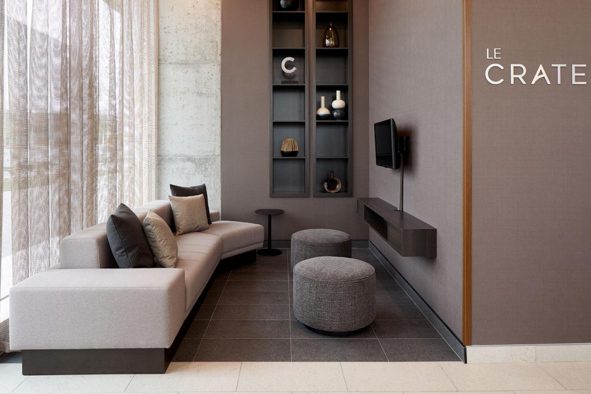 Courtyard By Marriott Montreal Laval Hotell Exteriör bild